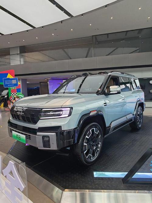 佛山209比亚迪方程豹硬派越野的爆款，英菲尼迪35周年与你共成长